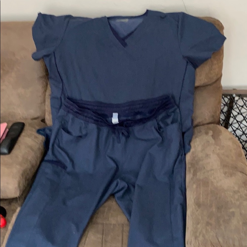 Matrix by Maevn scrub set in 3x/2x. Worn once.